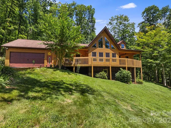 66 Volunteer Dr, Burnsville, NC 28714