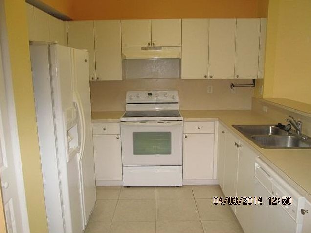 2nd image of 2305 SE 23rd Ter #2305