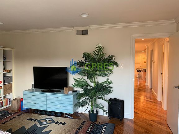 4th image of 5425 5th Ave APT 105