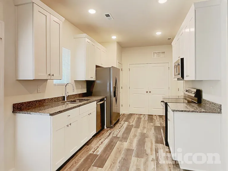 109 Sunwood Ct — Photo 18