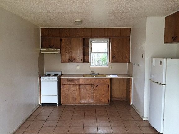 3rd image of 1404 N 18th St APT 1