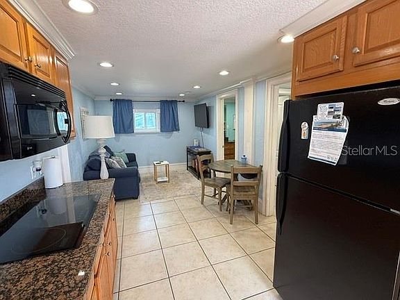 4th image of 301 CENTRAL AVENUE S Unit 11