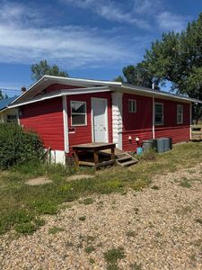 114 S Girard Ave, Newell, SD, 57760