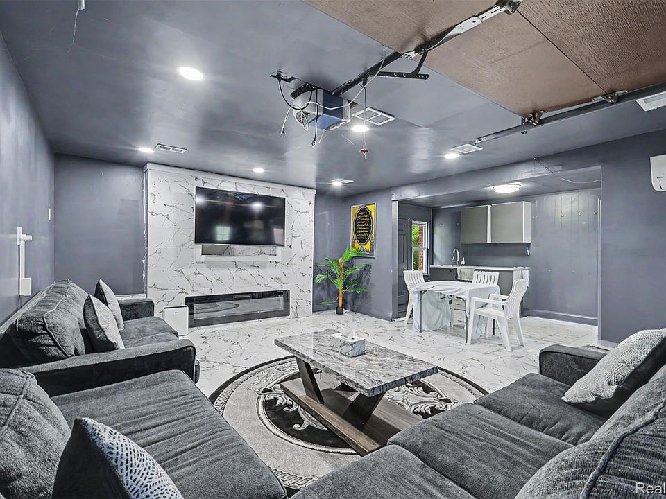 32144 Warren Rd, photo 11