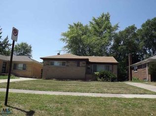 22111 Ridgedale St, Oak Park, MI 48237