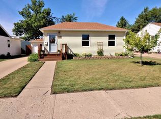 515 14th St NW, Minot, ND 58703