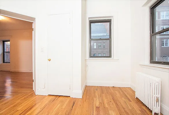 Rented by CitySites Real Estate Group | media 4