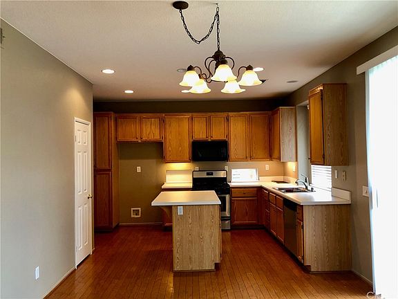 4th image of 29763 Desert Jewel Dr
