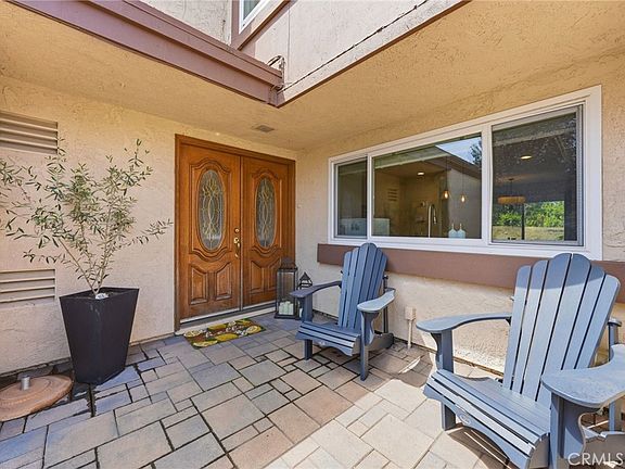 4th image of 255 S Vista Del Monte