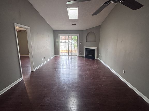 3rd image of 125 Saint Kitts Ct