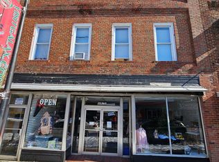 113&111 S Main St, Galax, VA 24333