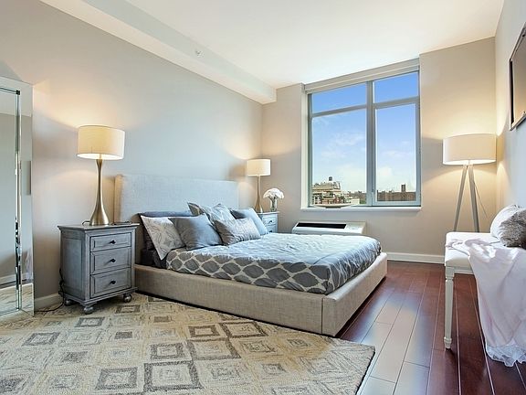 5th image of 81 Fleet Pl APT 7D