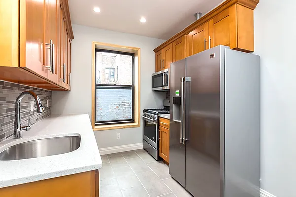 Rented by Compass | media 9