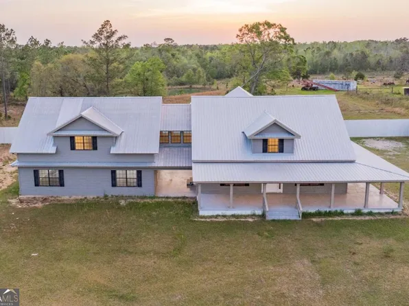 469 Dyal Rd, Baxley, GA 31513