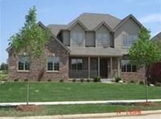 11001 Deer Creek Dr, Winfield, IN 46307