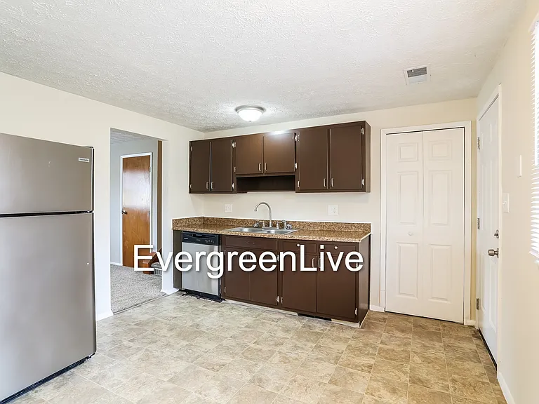 1799 Penfield Rd E — Photo 6