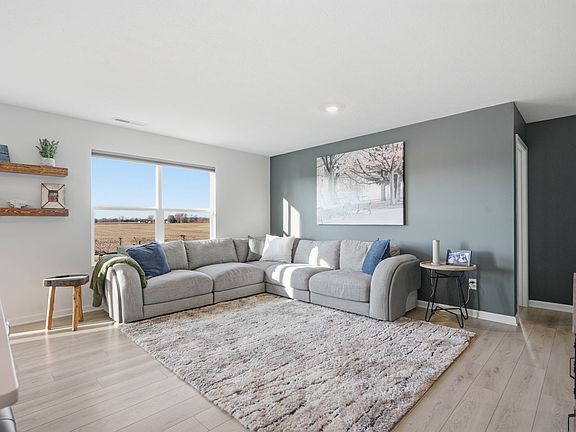 4th image of 1722 Fair Weather Dr