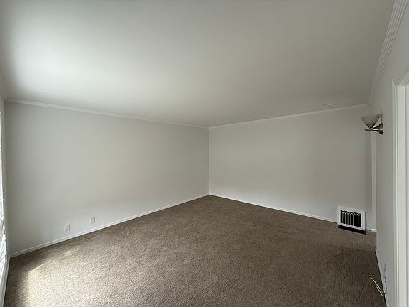 2nd image of 1910 32nd Ave