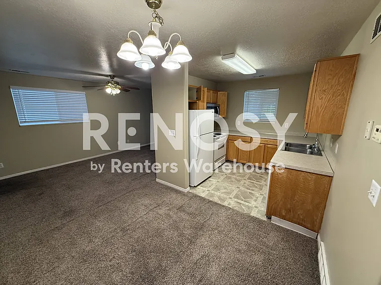 2421 N 400 E #C5 — Photo 5
