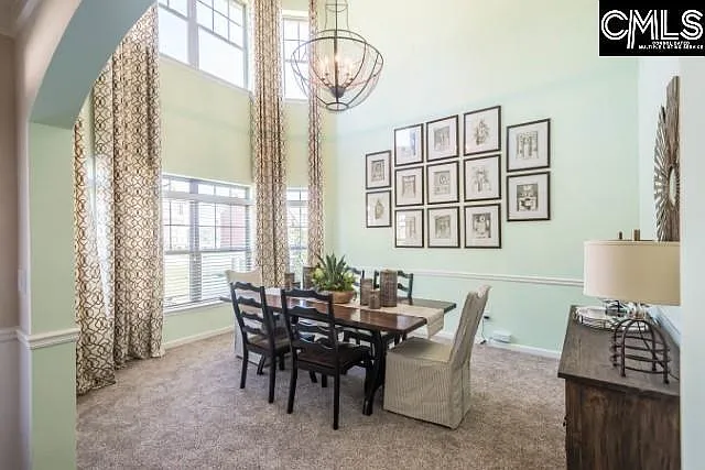 5 bed, 3.5 bath, 3642 sqft, $3,150 — Photo 2