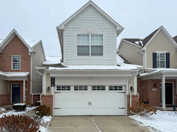 4410 Navin Field Ln, Troy, MI 48085