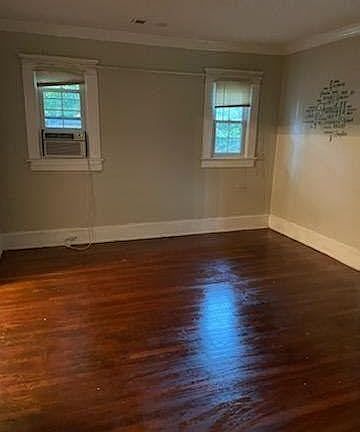 3rd image of 1405 N Ave Nw