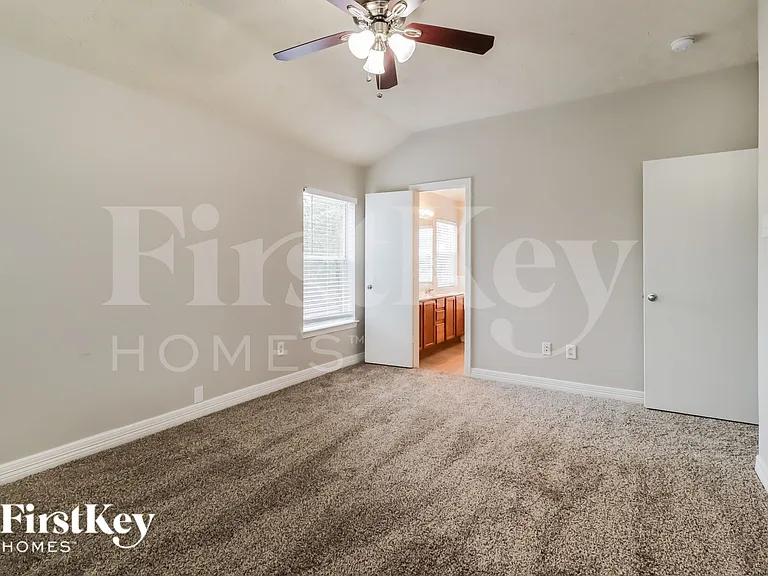 21613 Anvil Ln — Photo 9