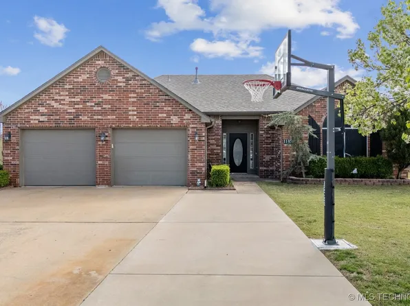 11855 Willow Cir, Collinsville, OK 74021