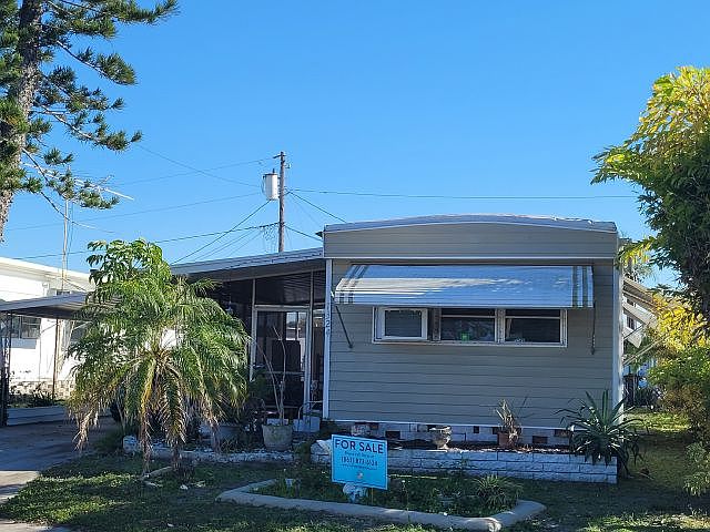 1st image of 4000 24th St N Lot 1324