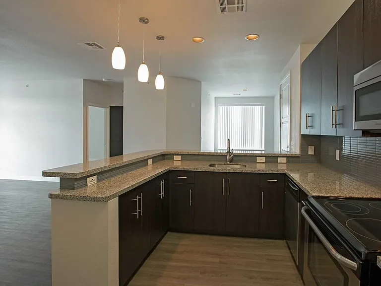 4th Street Lofts — Photo 17