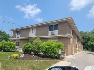 4040 S Kinnickinnic Ave, Saint Francis, WI 53235