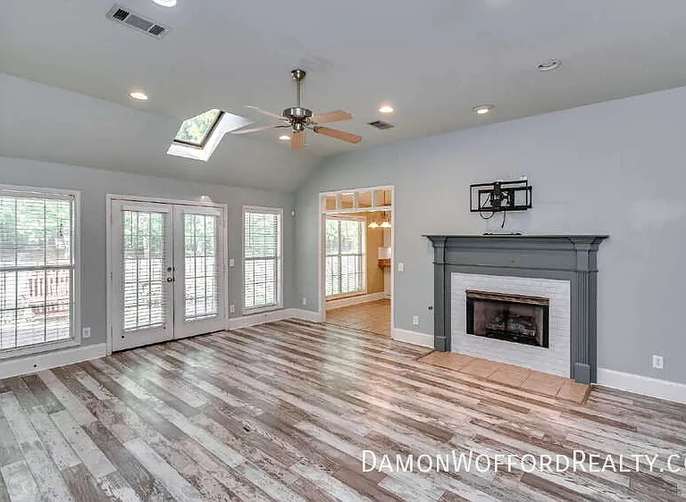 124 Raintree Rd — Photo 15
