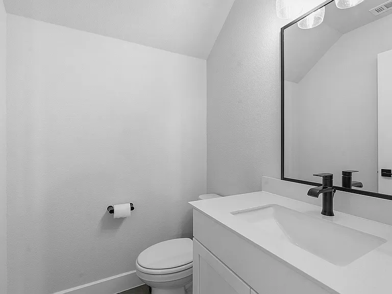 607 Terrier Trl — Photo 37