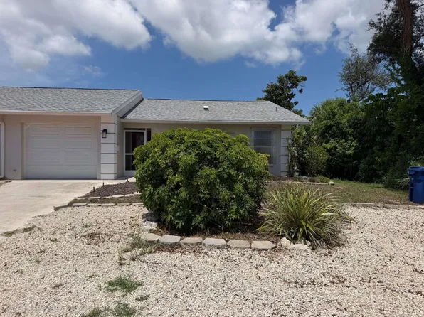 635 Harvey St, Englewood, FL 34223
