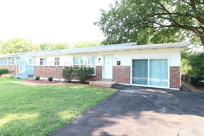 1st image of 623 Lynn Haven Ln