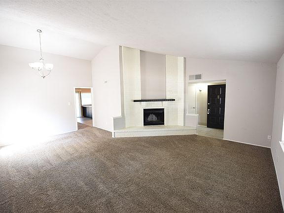 5th image of 3820 Seven Gables St