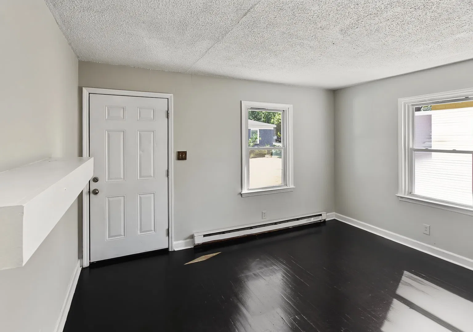 117 Skyland Ave — Photo 3