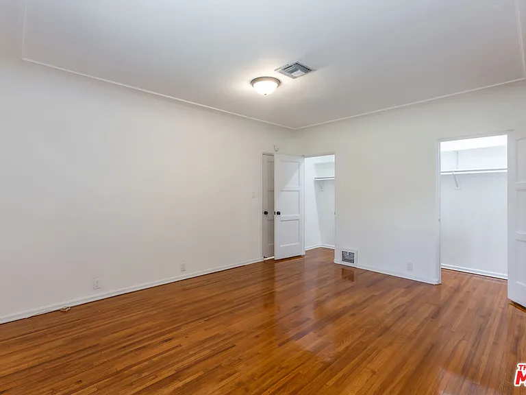 252 S Canon Dr — Photo 24