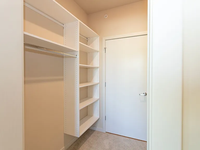 Lincoln Street Apartments — Photo 63