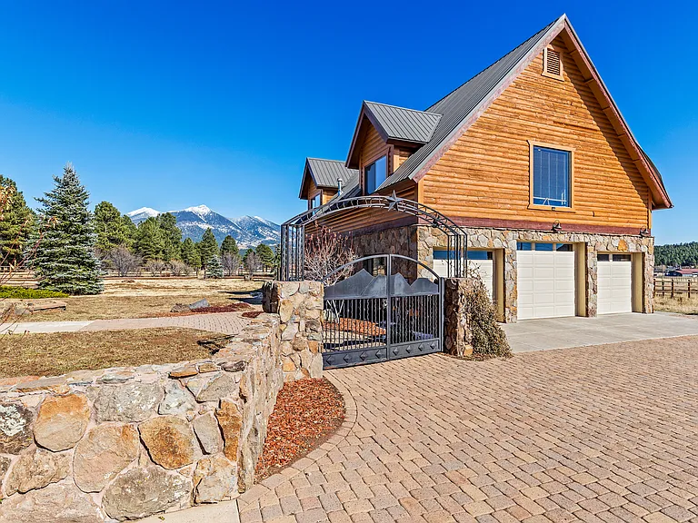 8950 W Antoinette Way — Photo 80