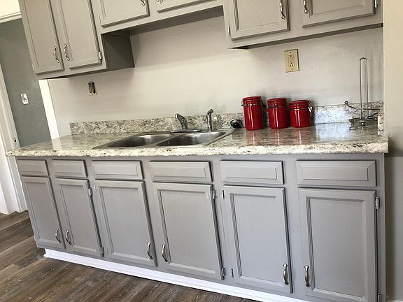 4th image of 1047 E 74th St Unit 2
