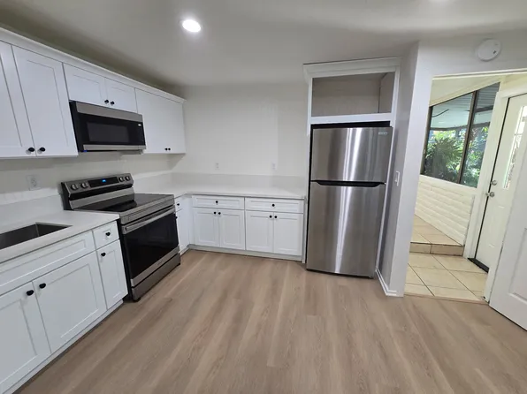 8056 Alder St, Fontana, CA 92336