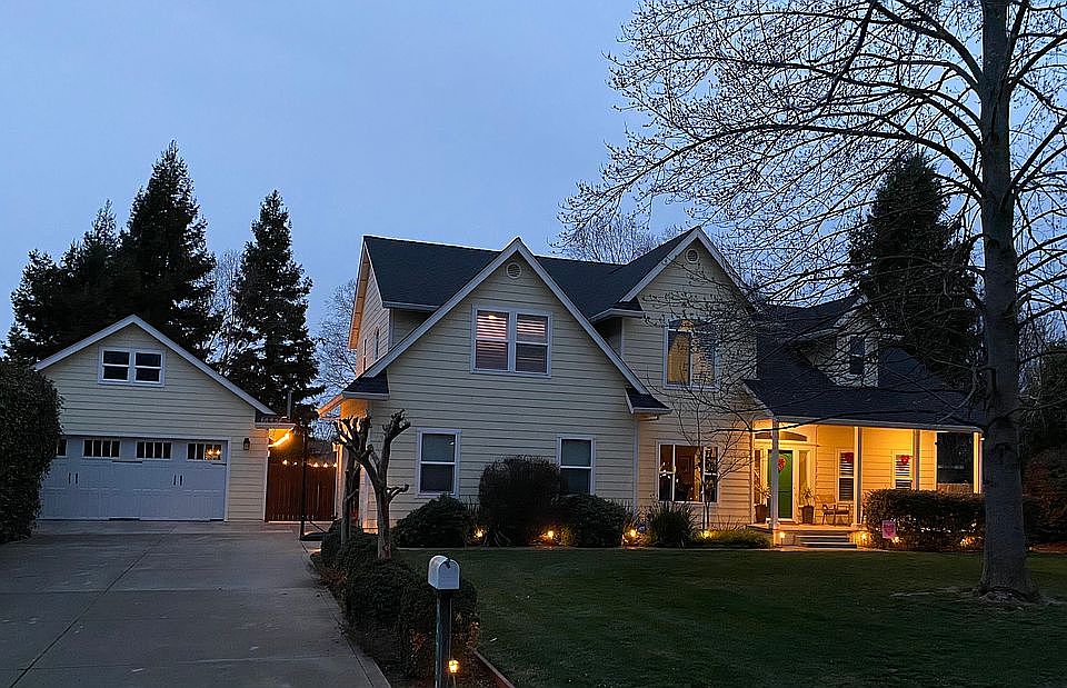 More photos to come. 