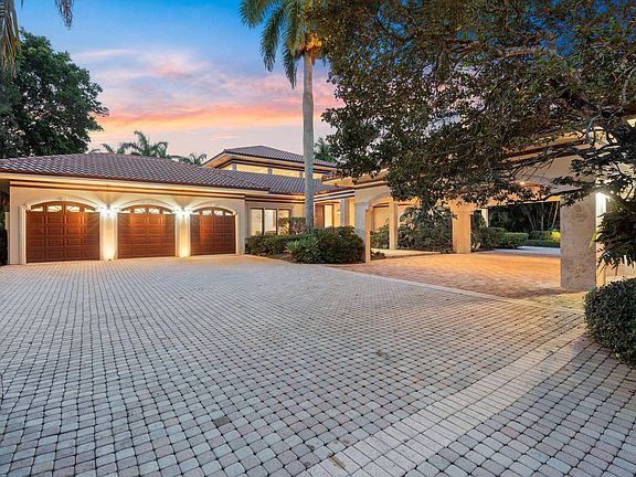 3rd image of 14641 Mustang Trail