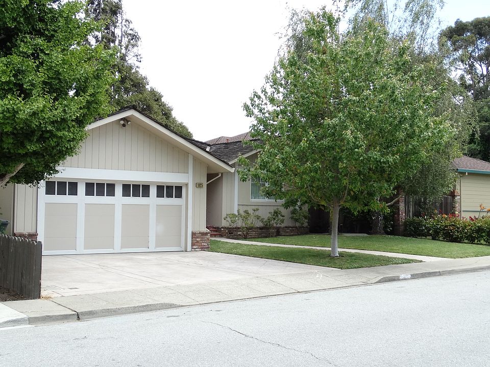 1st image of 1925 Devereux Dr