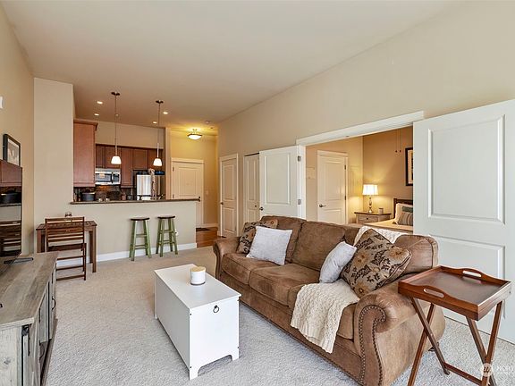 2nd image of 400 Washington Avenue #414