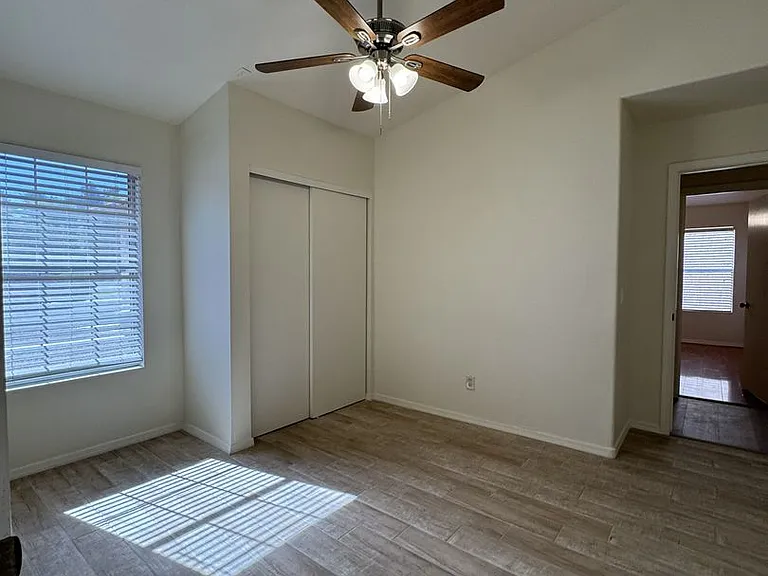 131 S Sean Dr — Photo 11
