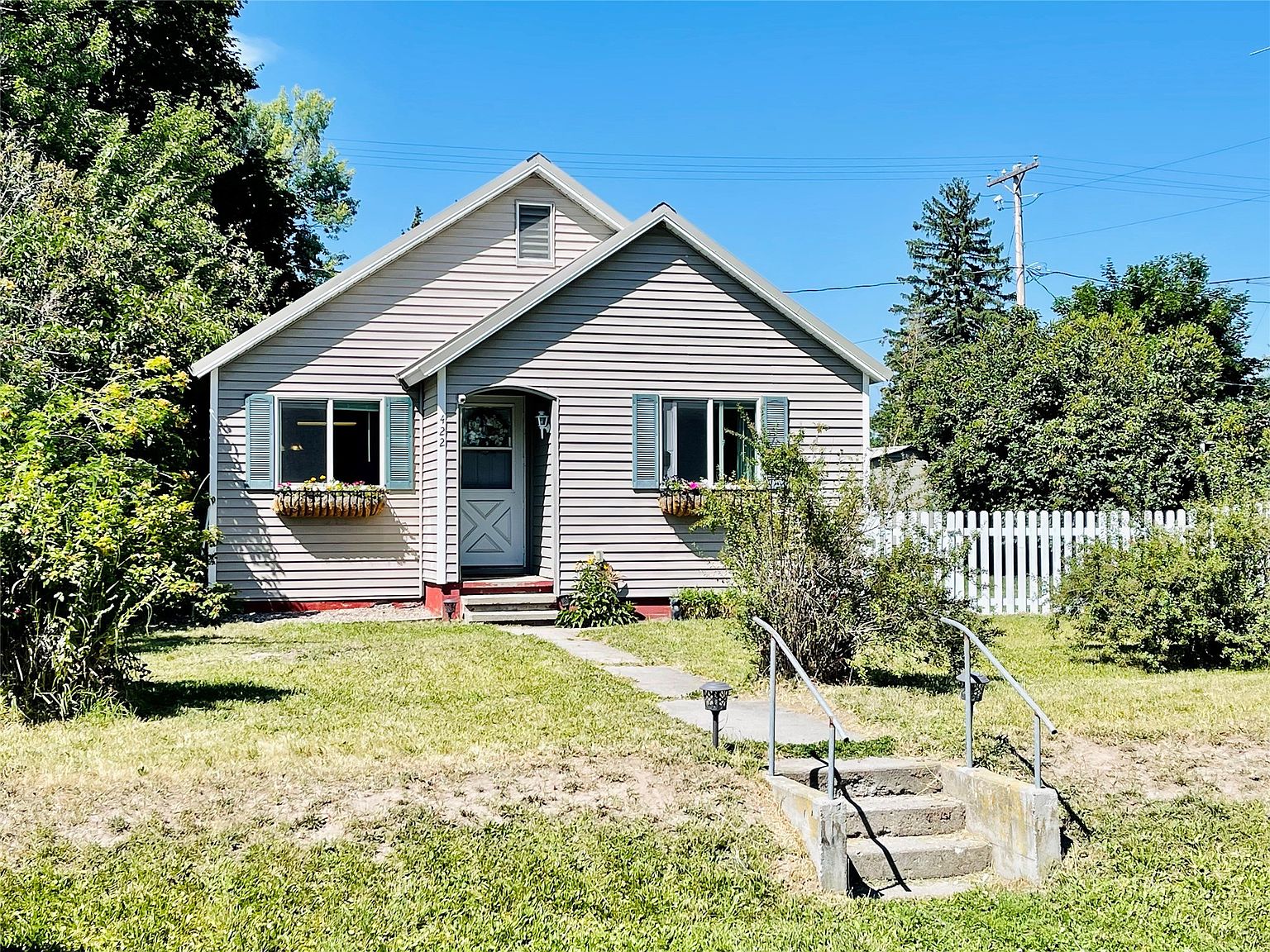 422 Cleveland St SW, Ronan, MT 59864 MLS 30010743 Zillow