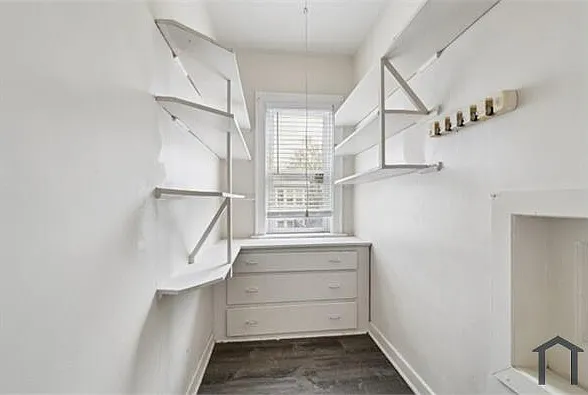 10226 S Charles St #1 — Photo 8