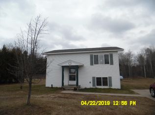 20 Wintergreen Cir, Gladstone, MI 49837